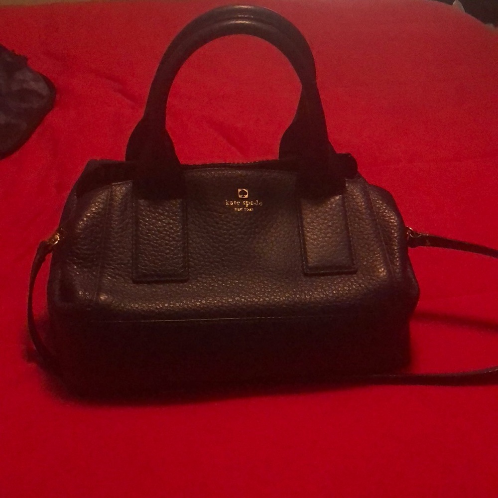 Christmas sale.🎉🎁 Dark blue Kate Spade purse. 💯